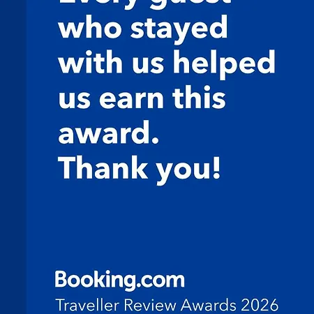 Centro Zona Artistica Проживание в семье